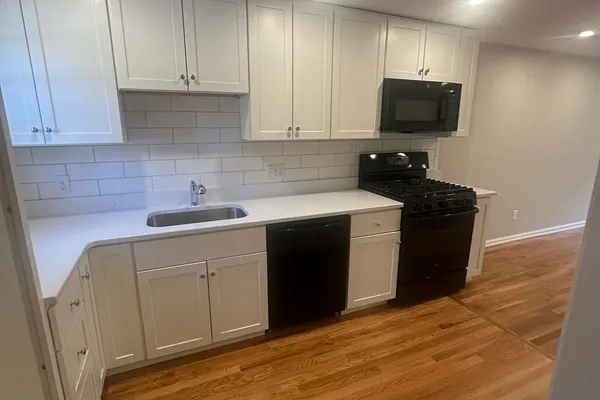 71 FLORENCE ST 71