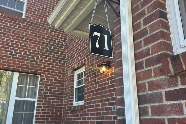 71 FLORENCE ST 71