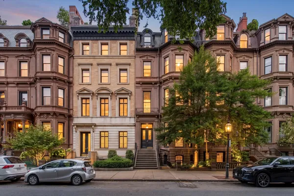 41 COMMONWEALTH AVE 3
