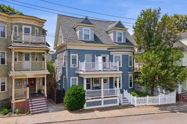 199 E COTTAGE ST 1