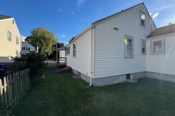 93 AUDUBON RD