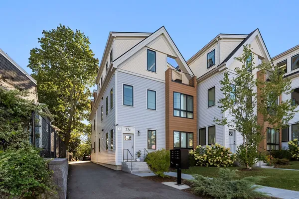 73C SHERIDAN ST 3