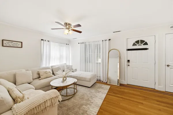210 NASHUA RD