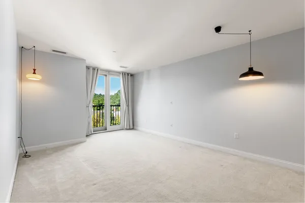 327 CENTRE ST 206B