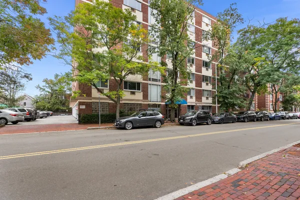 287 HARVARD ST 26