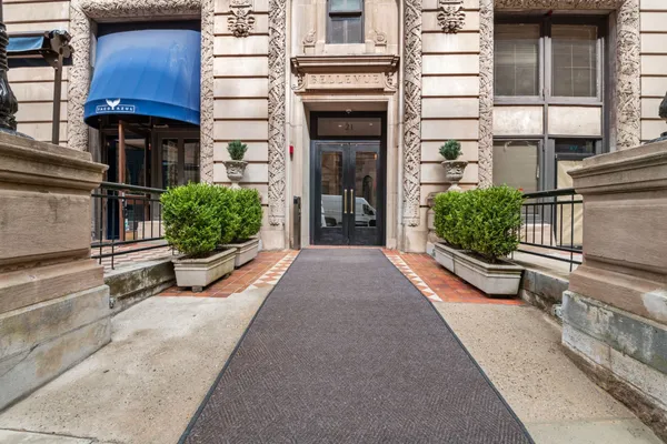 21 BEACON ST 6B