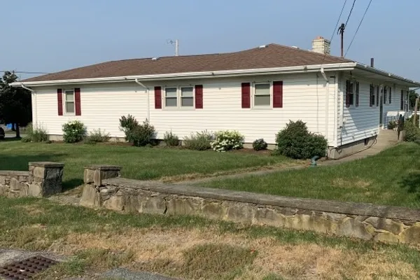156 EASTVIEW AVE
