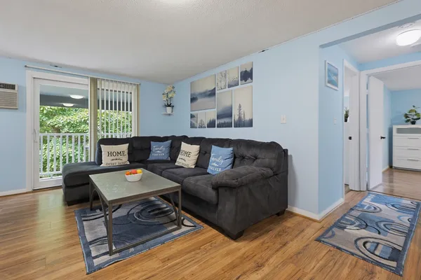 220 BEDFORD ST E11