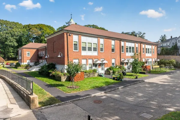 35 ELDRIDGE RD 110
