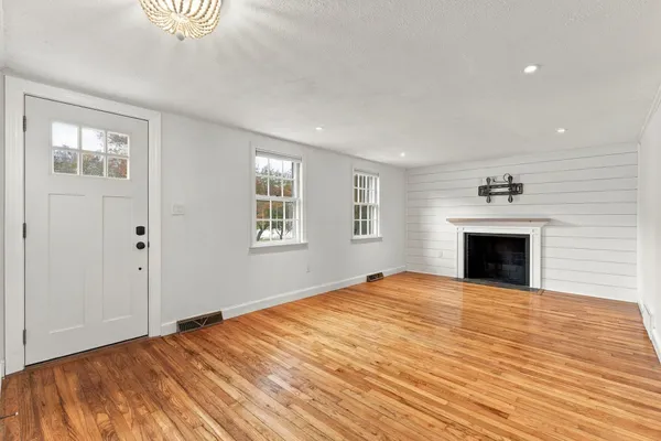 35 FAY RD