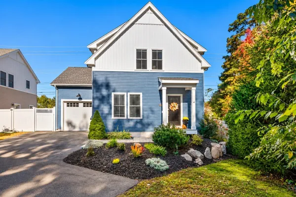 4 O'REILLY LN