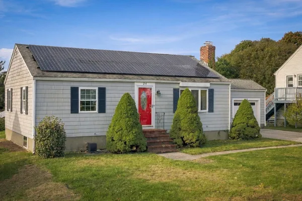 24 OVERLOOK AVE