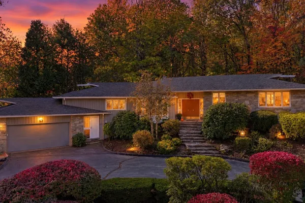 31 HANCOCK HILL DR