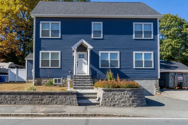 172 MONTROSE AVE