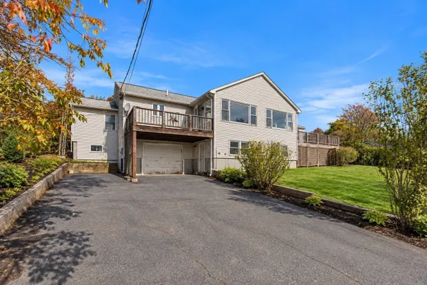 98 LITTLE NECK RD