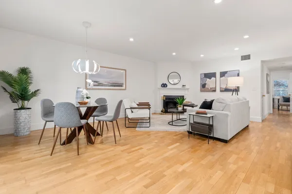 89 GLEN RD 5
