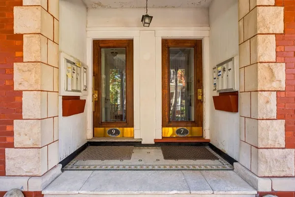 9 AUBURN CT 3