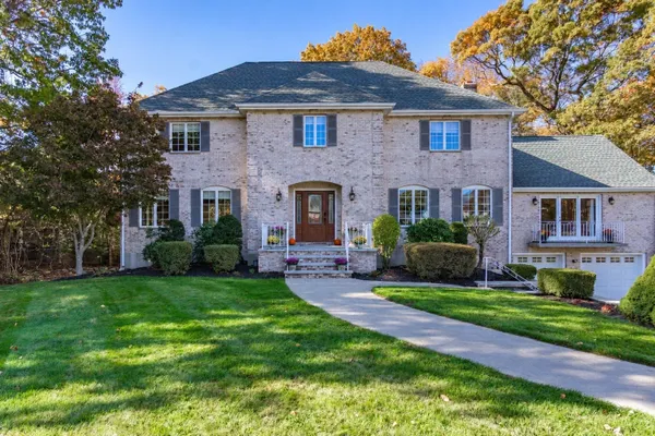 135 LAURICELLA LN