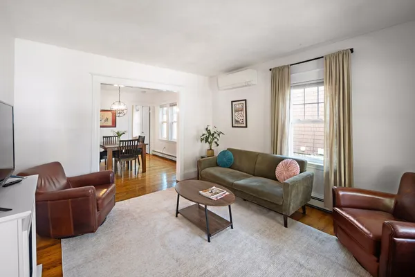 111 BOSTON AVE 1