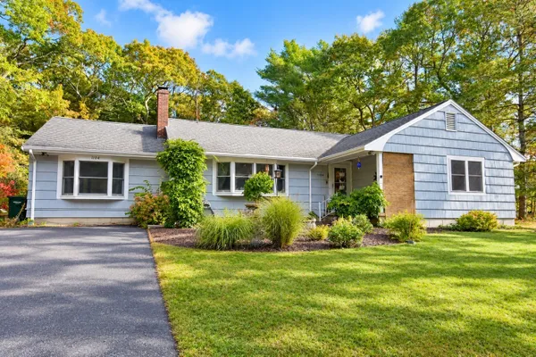 1104 LONG POND RD