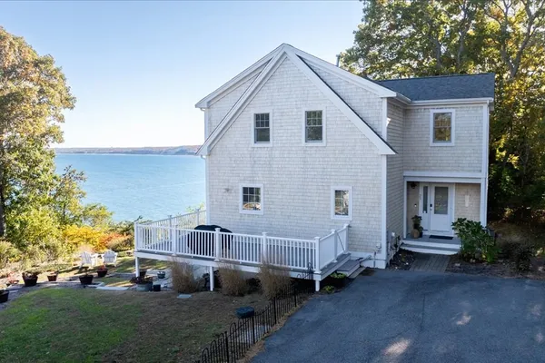 25 KING PHILLIP RD