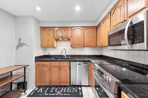 382 OCEAN AVE 308