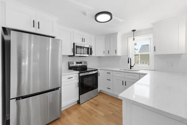 28 WARE ST 1