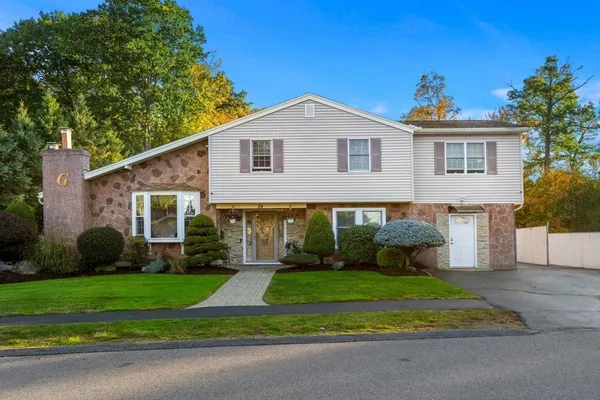 24 TUMELTY RD