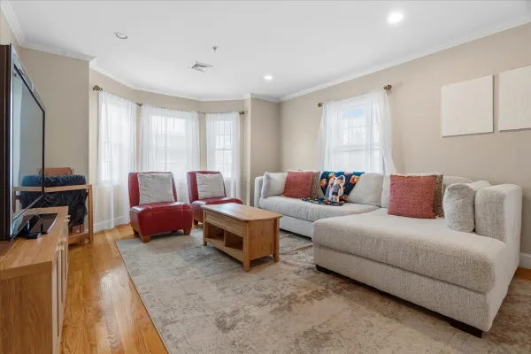 146 ADAMS ST 2