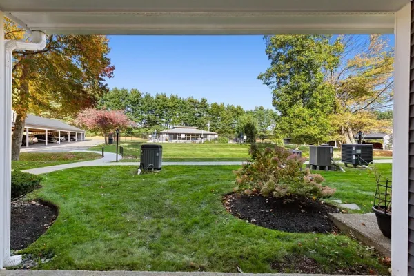 400 COLONIAL DR 21