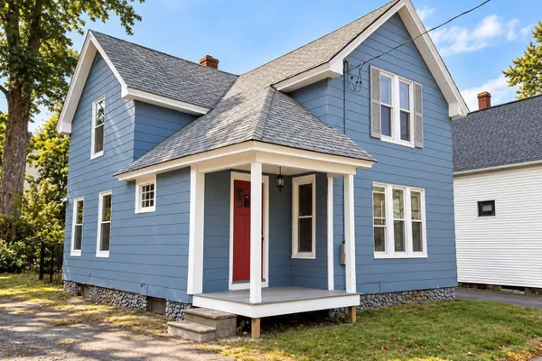 986 MAIN ST