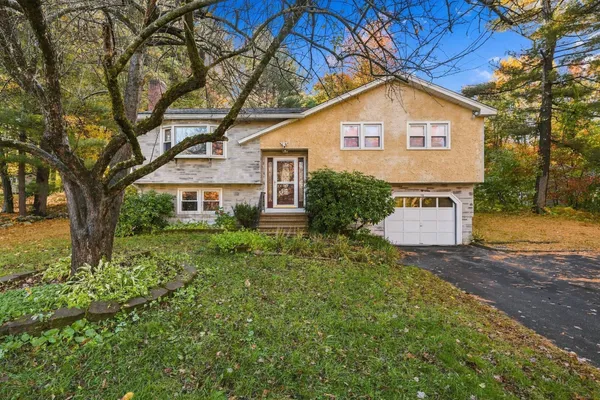 10 DOLAN RD