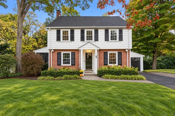 11 MARTIN RD