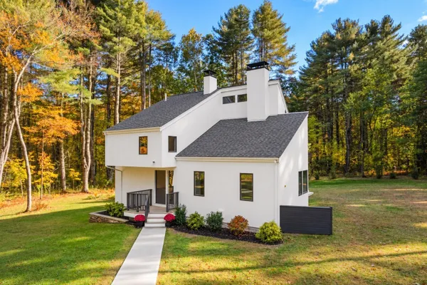 10 FARM ST