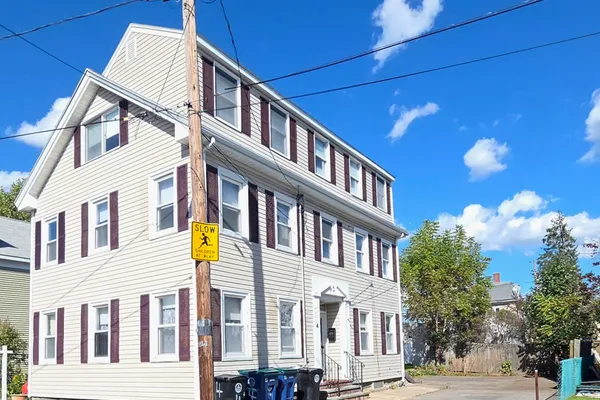 4 UPHAM ST