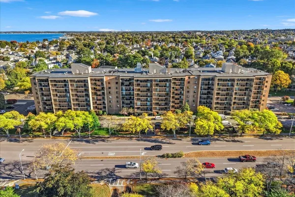 185 QUINCY SHORE DR 24
