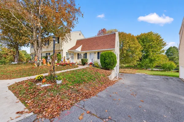 72 CYNTHIA LN 72