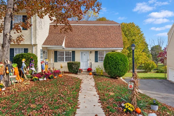 72 CYNTHIA LN 72