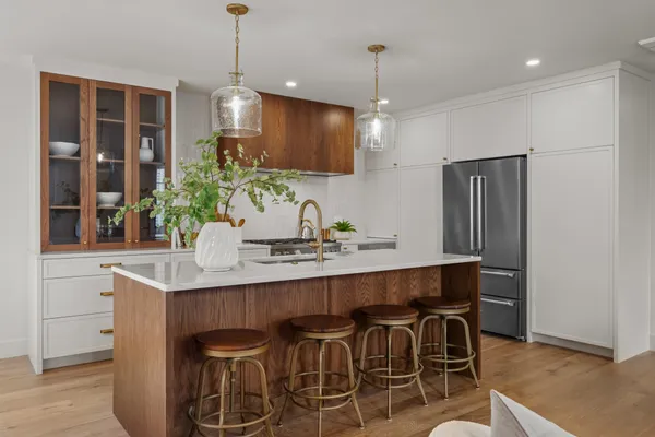 85 QUINCY ST 85
