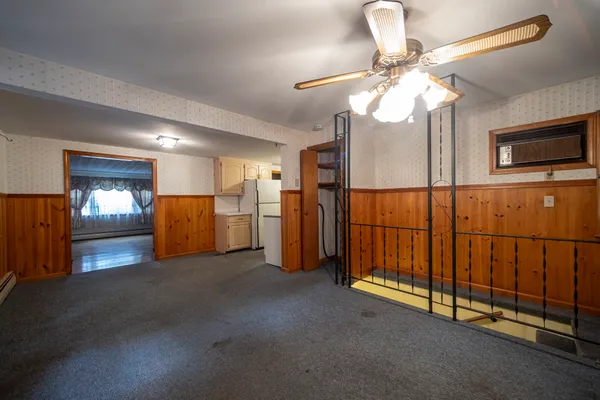18 LANEN AVE
