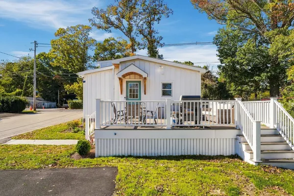 226 SANFORD RD