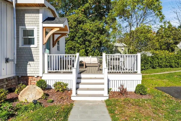 226 SANFORD RD