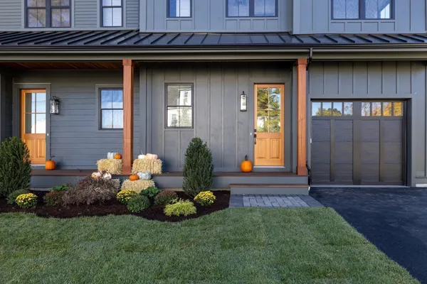 3 LAWN AVE 1