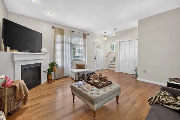10 MILTON RIDGE RD 10