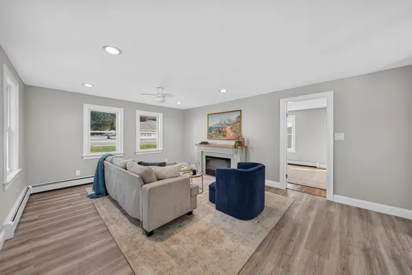 158 SOUTHBRIDGE RD