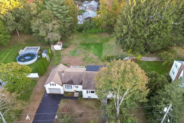 6 BEATRICE RD