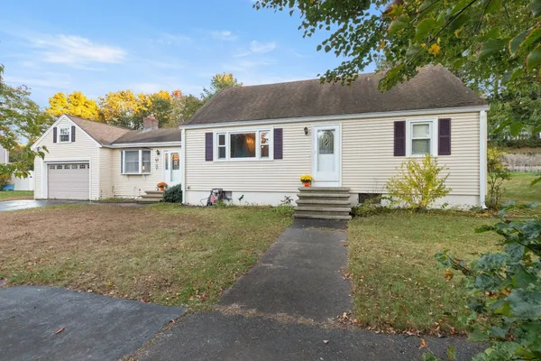 6 BEATRICE RD