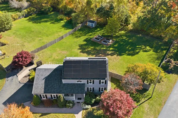 70 NELSON DR