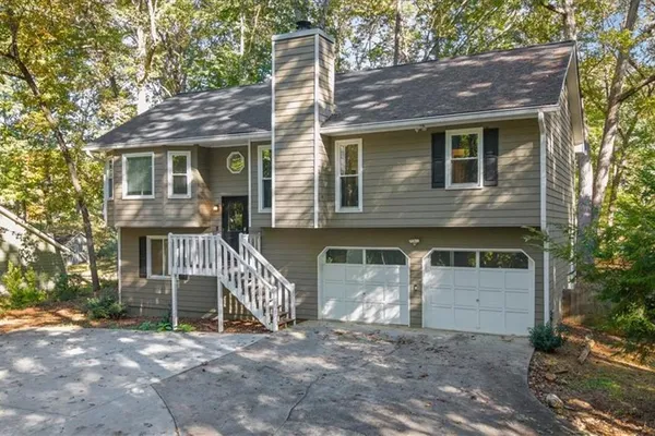 1528 OAKLEAF DR