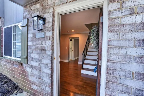 145 RONDAK CIR